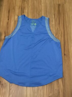 Lucky in Love Blue Chill out tank